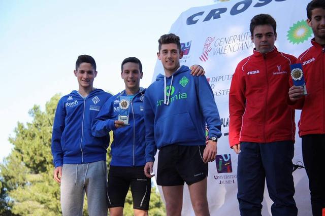 Víctor Botella i tres equips del CAVA, al Campionat d'Espanya